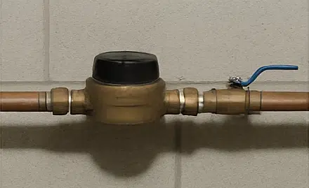 Wall-mounted indoor water meter